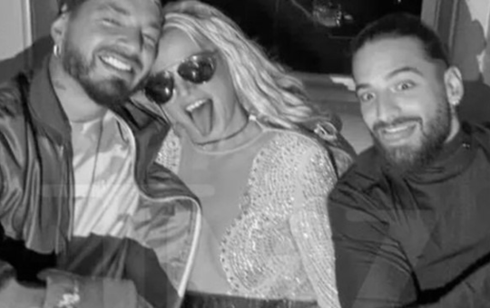 J Balvin, Britney Spears e Maluma se divertiram durante jantar em Nova York